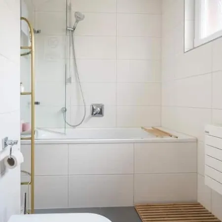 Quarto em Acomodações Particulares Schoenes Im Charmanten Haus *