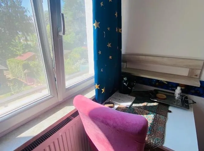 Schoenes Im Charmanten Haus Rum i privatbostad Berlin